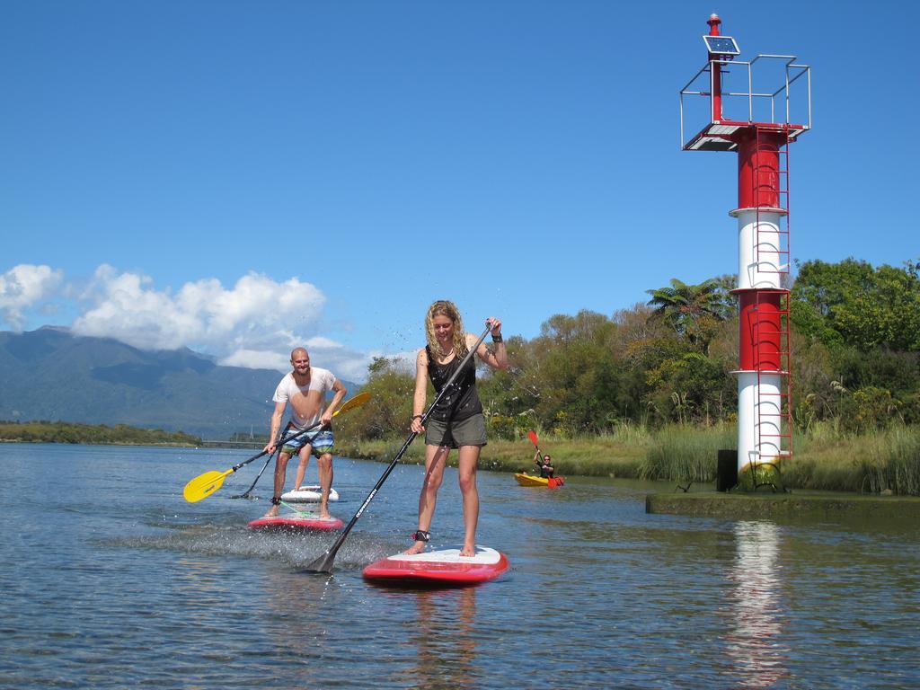 Bazil'S Backpackers Bbh Hostel & Surf School 韦斯特波特 客房 照片