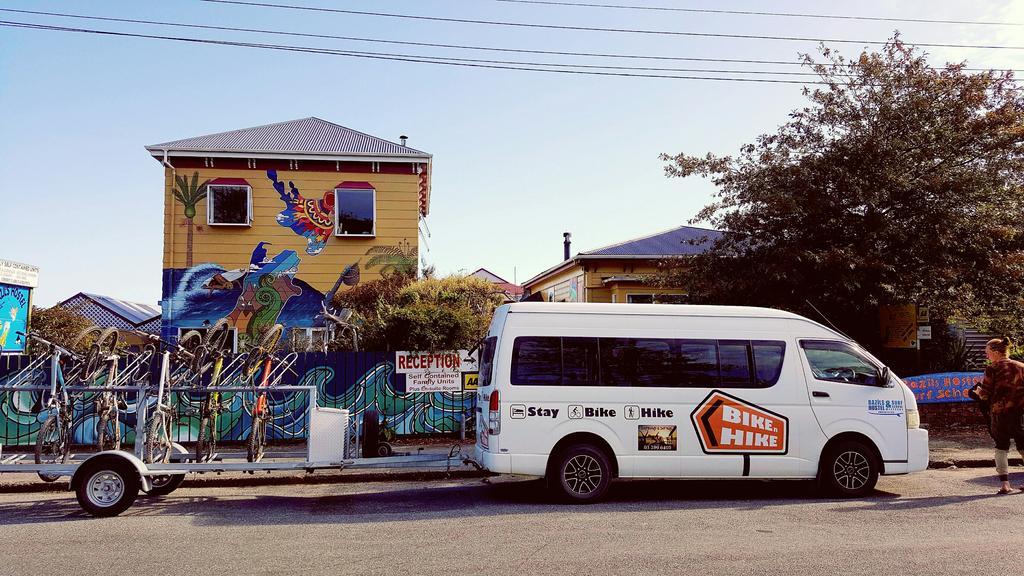 Bazil'S Backpackers Bbh Hostel & Surf School 韦斯特波特 外观 照片
