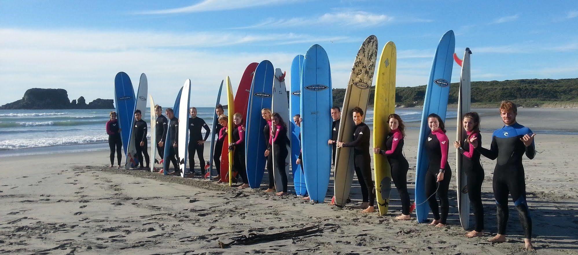 Bazil'S Backpackers Bbh Hostel & Surf School 韦斯特波特 外观 照片
