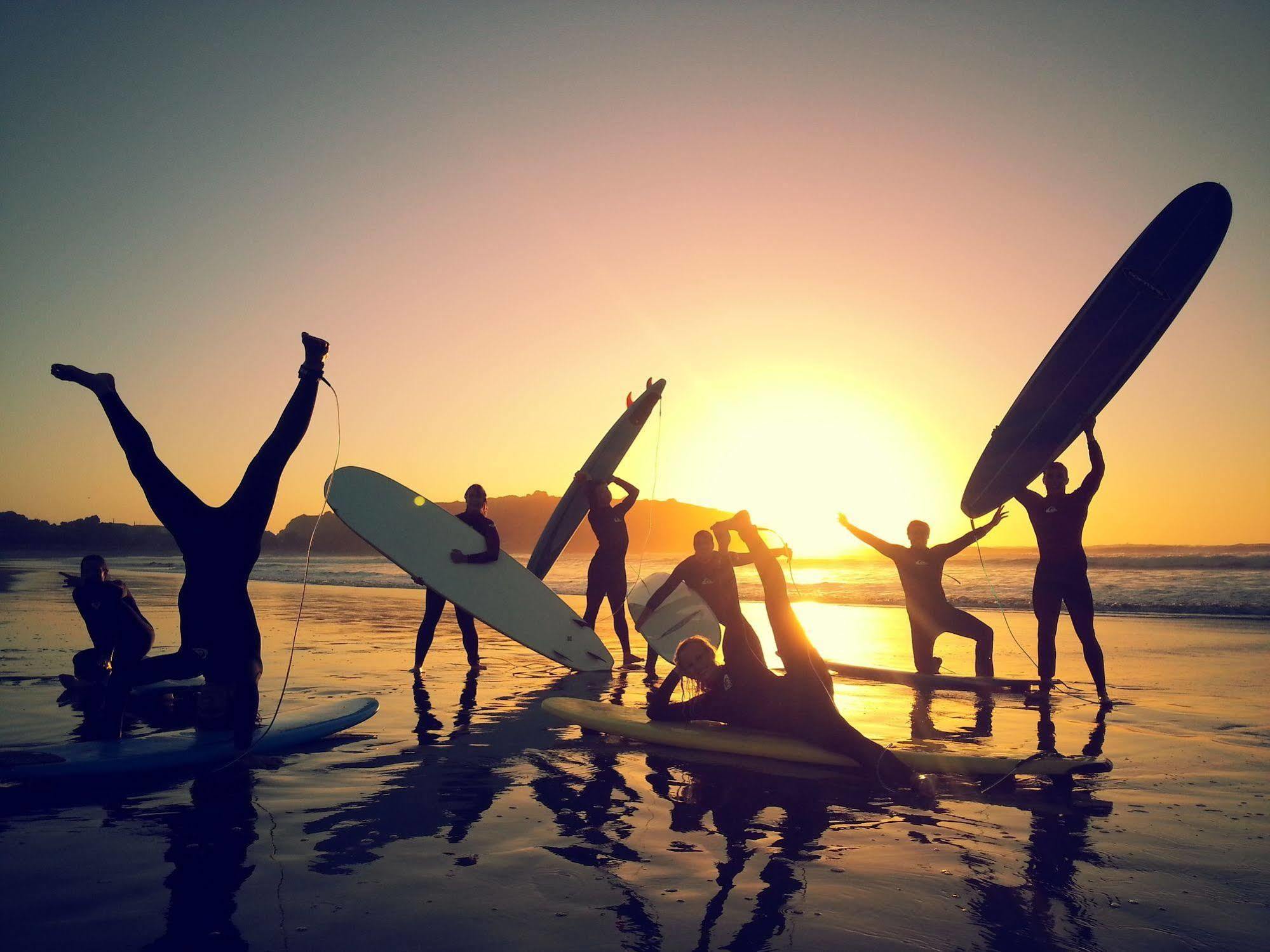 Bazil'S Backpackers Bbh Hostel & Surf School 韦斯特波特 外观 照片